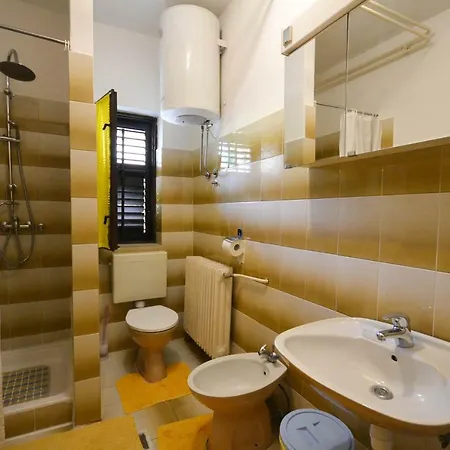 Ana B Apartment